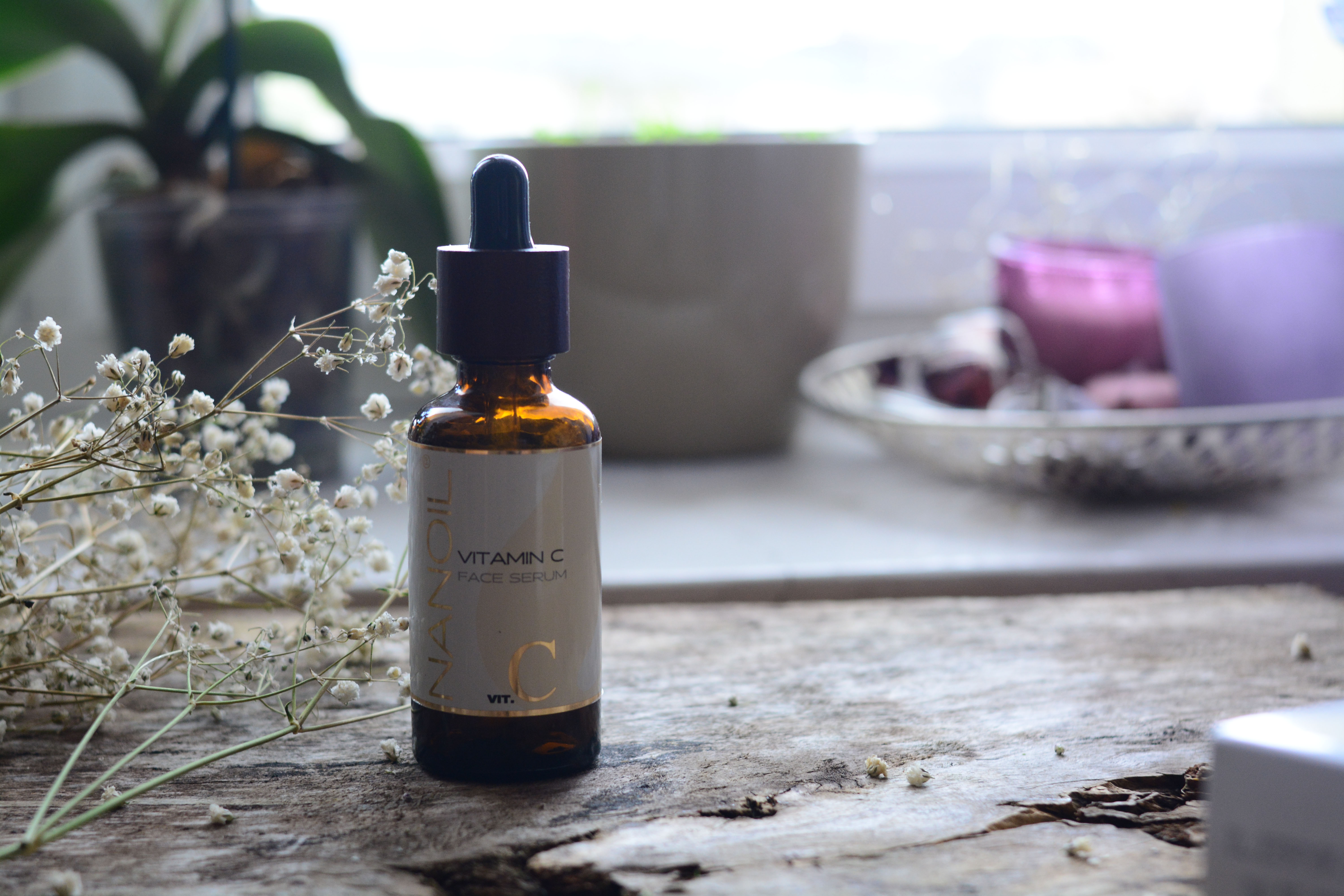 dobré obličejové sérums vitaminem C Nanoil
