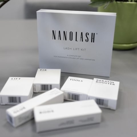 Nalaminovala jsem si řasy bez pomoci kosmetičky, díky sadě Nanolash Lash Lift Kit. Uspěla jsem?